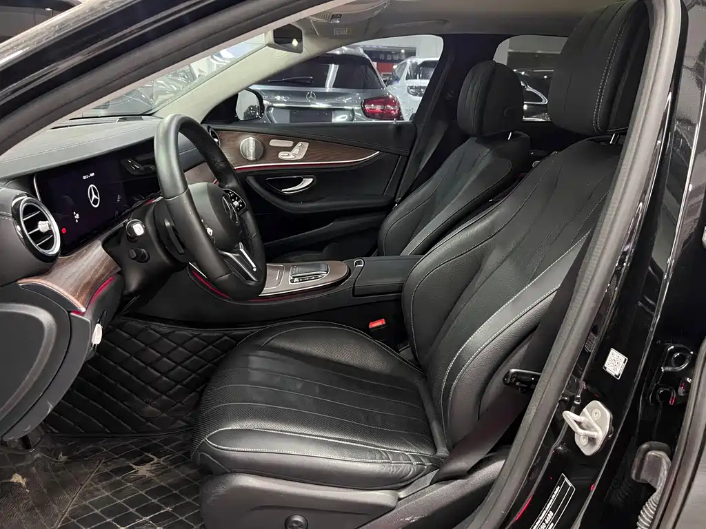 Mercedes-Benz E-Class 2020 — фото 10