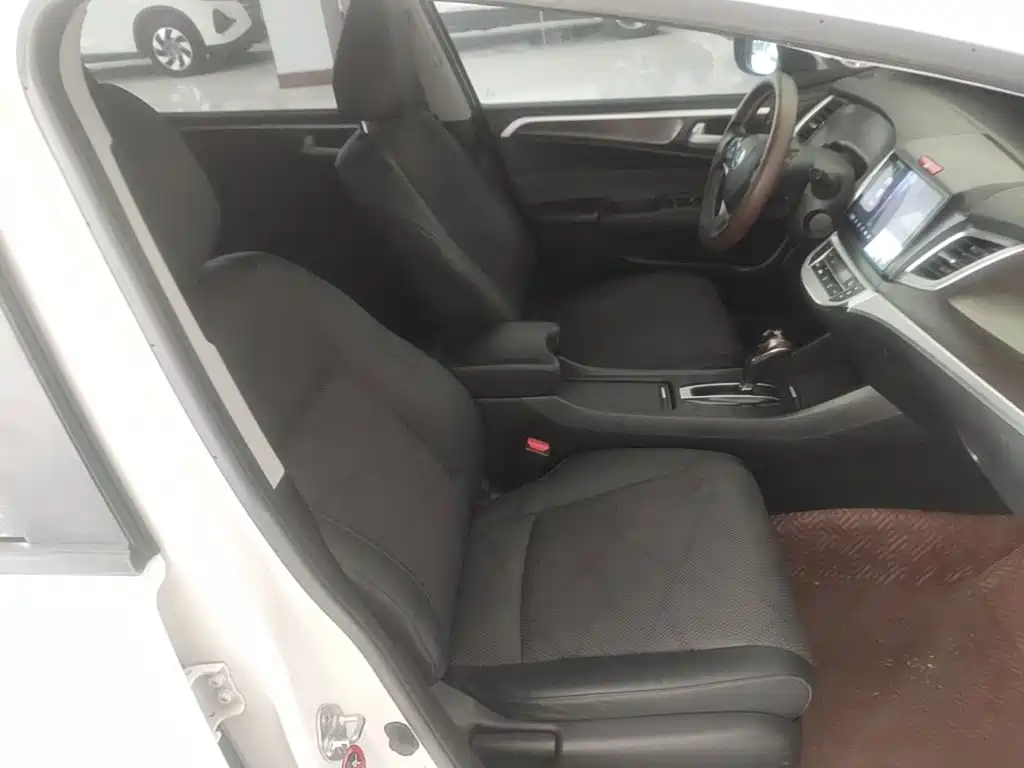Honda Jade 2016 — фото 25