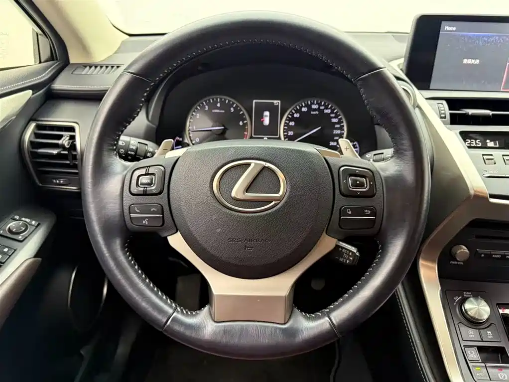 Lexus NX 2018