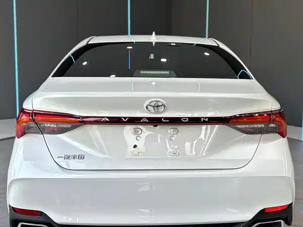 Toyota Avalon 2023