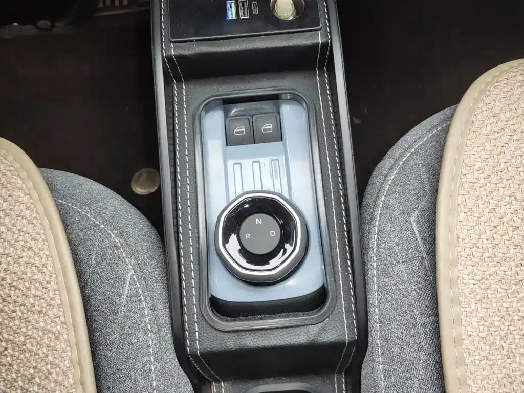 Geely Galaxy Panda 2023 — фото 15