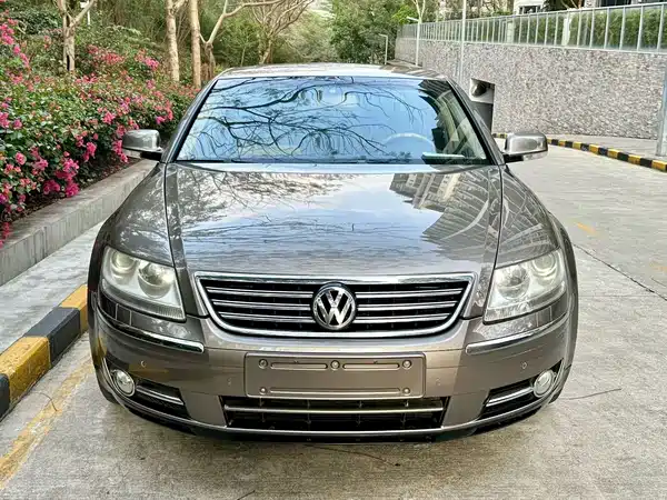 Volkswagen Phaeton 2010