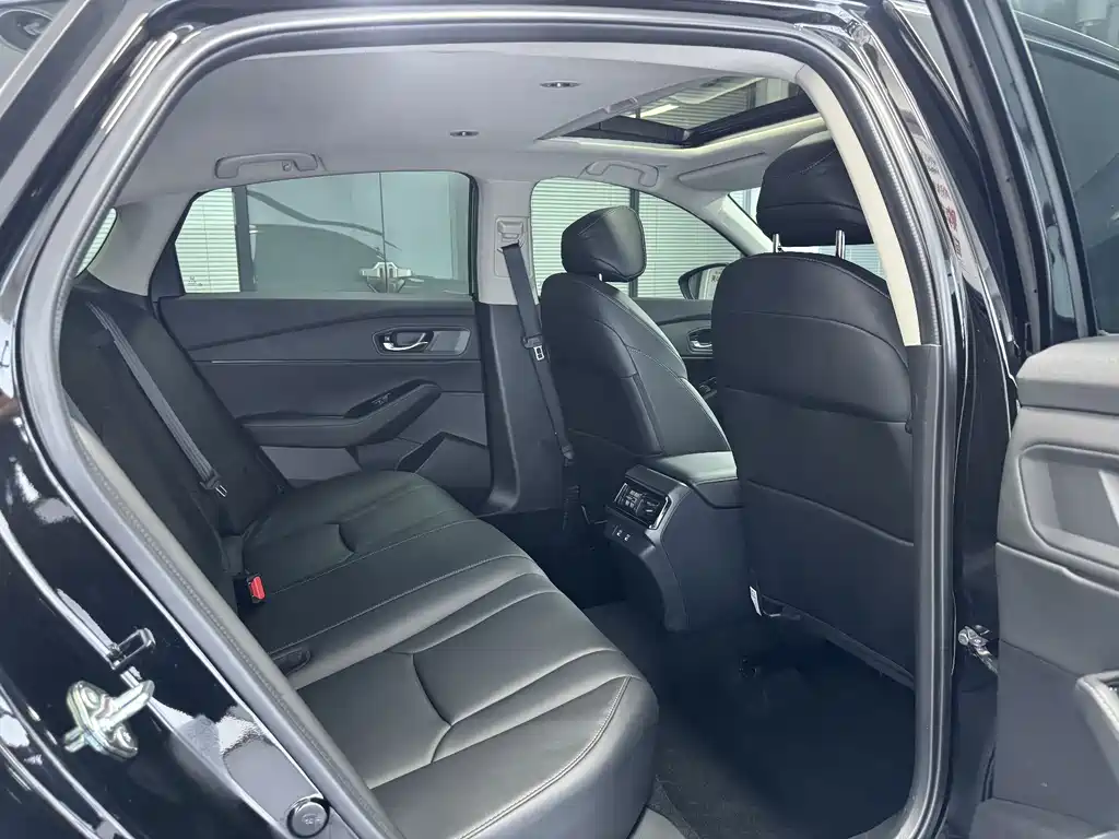 Honda Inspire 2025 — фото 13