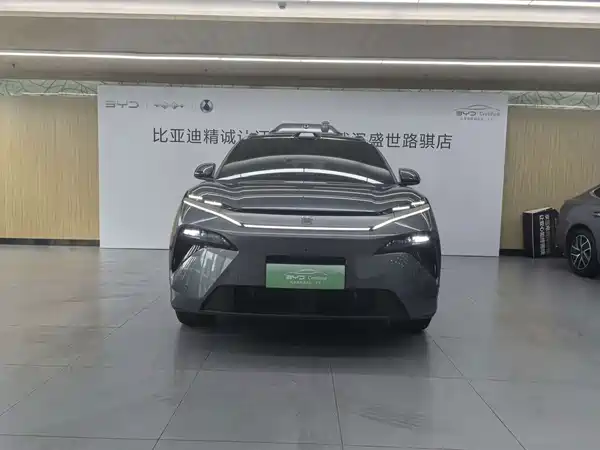BYD Tang L 2025