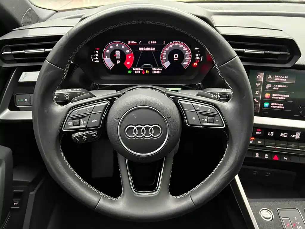 Audi A3 2024 — фото 3