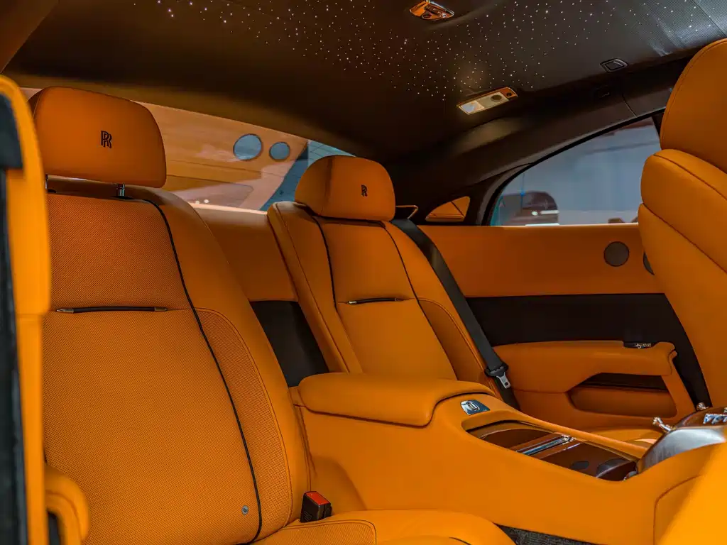 Rolls-Royce Phantom 2020 — фото 12