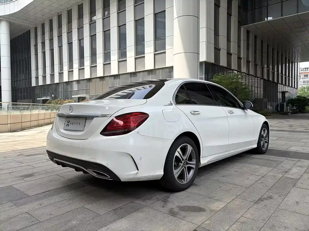 Mercedes-Benz C-Class 2020 — фото 14
