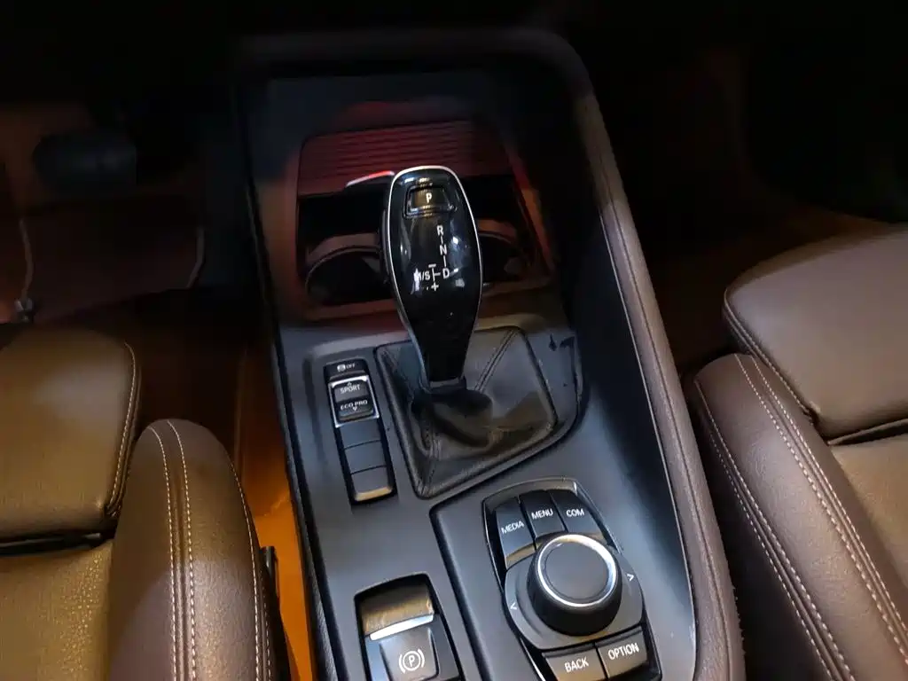 BMW X1 2020 — фото 10
