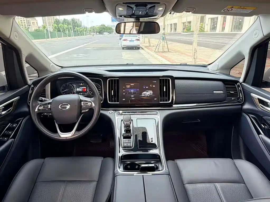 GAC Motor Trumpchi M8 2025 — фото 7