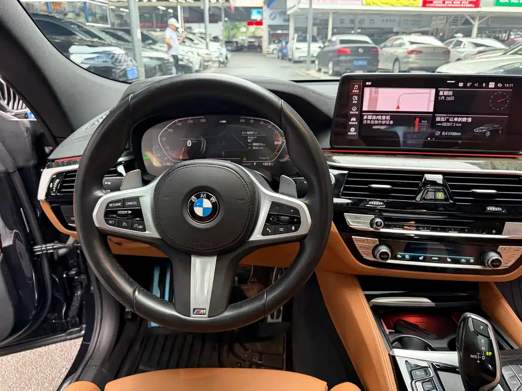 BMW 6 Series GT 2023 — фото 14