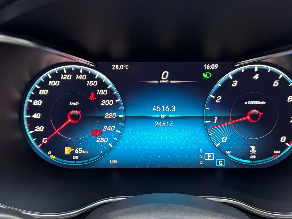 Mercedes-Benz C-Class 2021 — фото 15