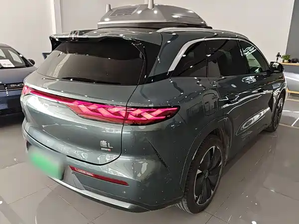 BYD Tang L 2025
