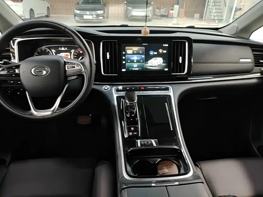 GAC Trumpchi M8 2022 — фото 13