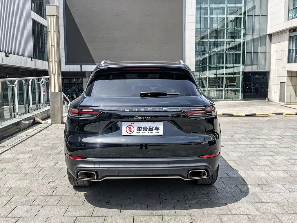 Porsche Cayenne 2021 — фото 27