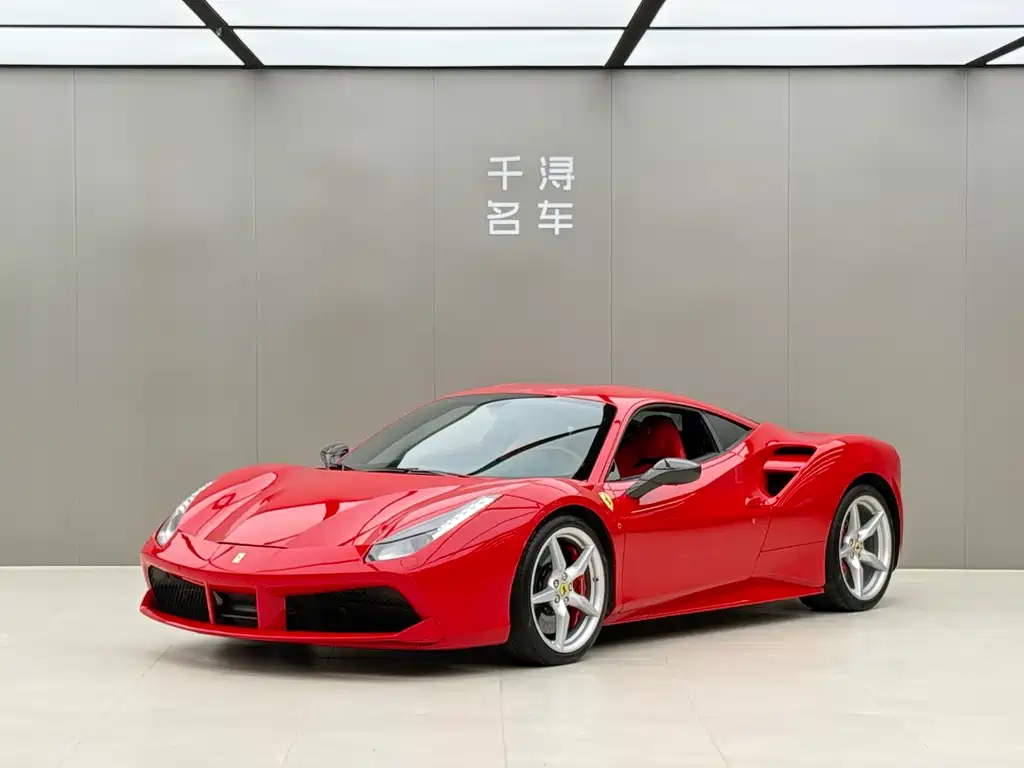 Ferrari 488 2018 — фото 1