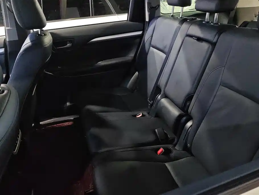 Toyota Highlander 2019 — фото 11