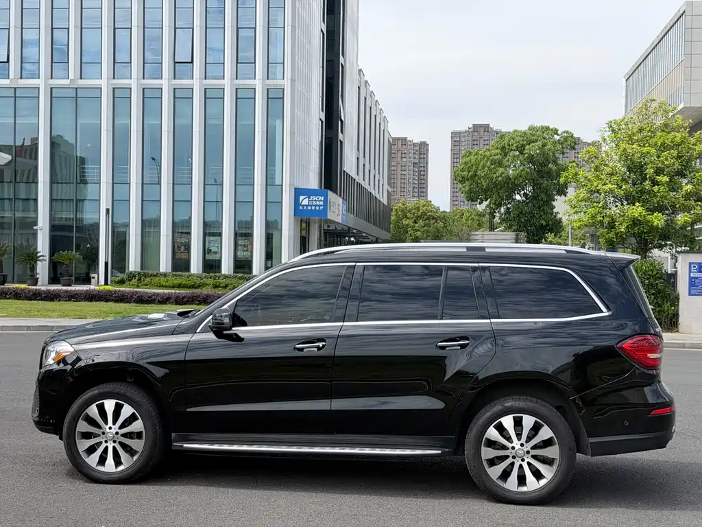 Mercedes-Benz GLS 2017 — фото 22