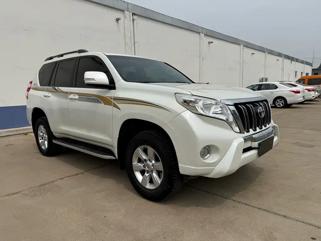 Toyota Prado 2016 — фото 3