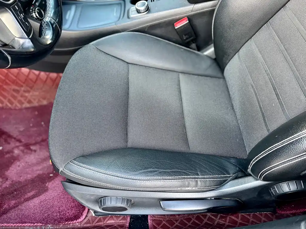 Mercedes-Benz A-Class 2013 — фото 10