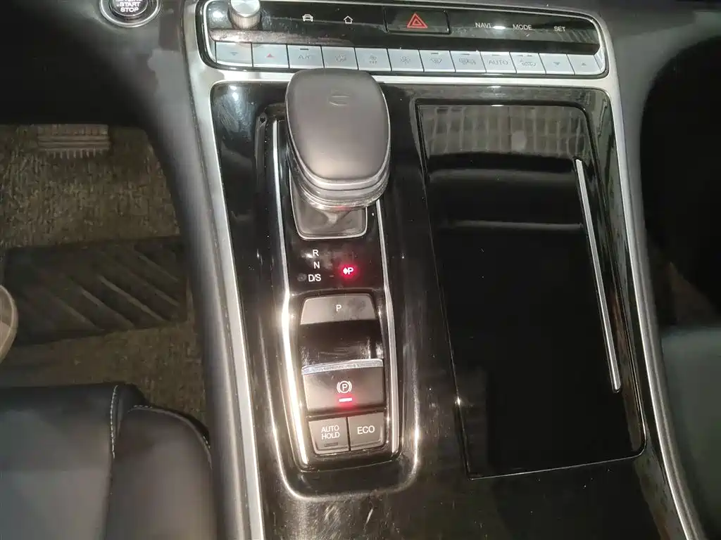 GAC Motor Trumpchi M8 2021 — фото 10