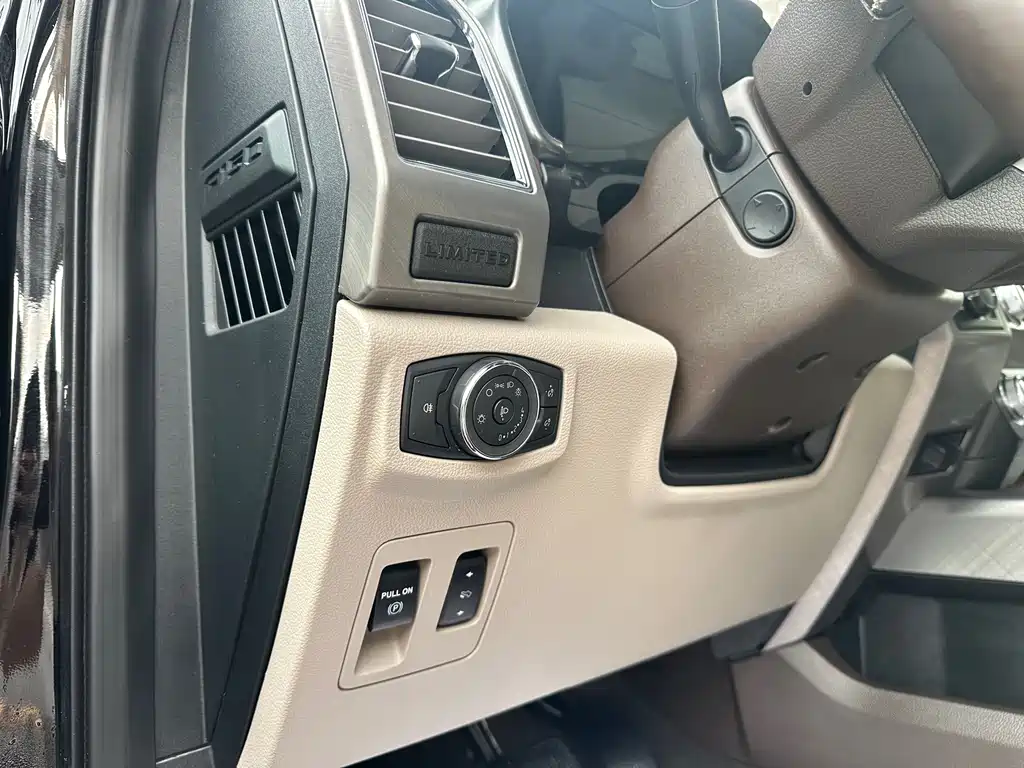Ford F-150 Raptor 2021 — фото 16