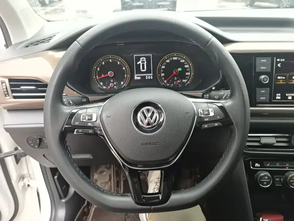 Volkswagen Tharu 2019 — фото 11