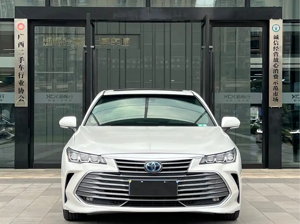 Toyota Avalon 2019 — фото 2