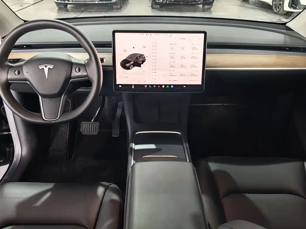 Tesla Model Y 2022 — фото 10