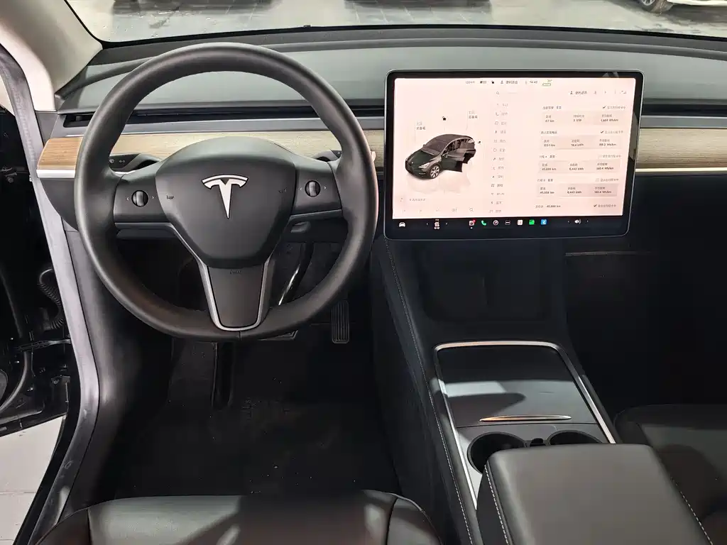 Tesla Model Y 2022 — фото 11