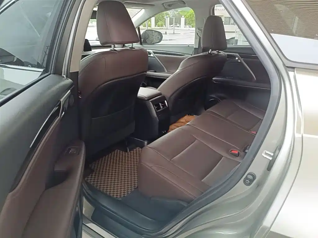 Lexus RX 2020 — фото 17