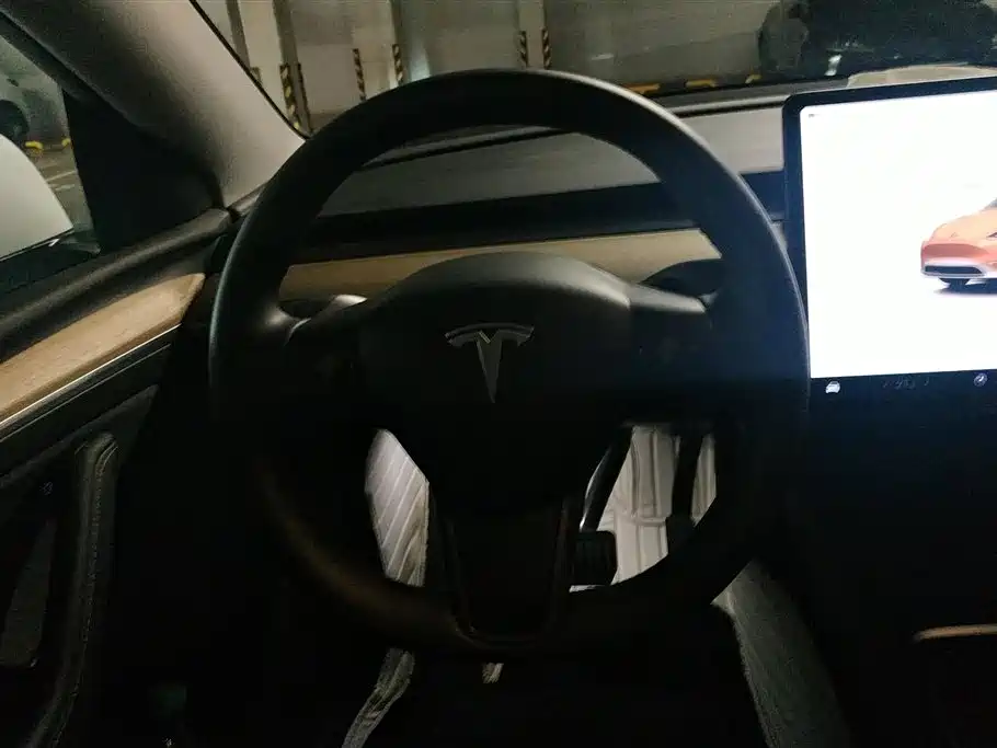Tesla Model Y 2023 — фото 15