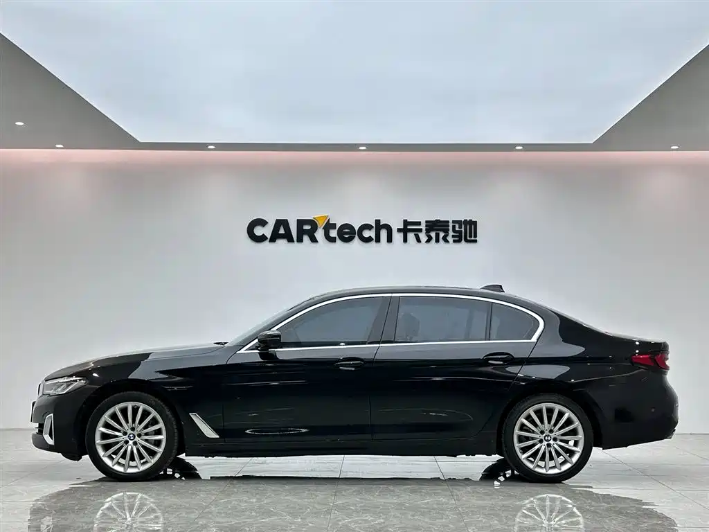 BMW 5 Series 2020 — фото 2