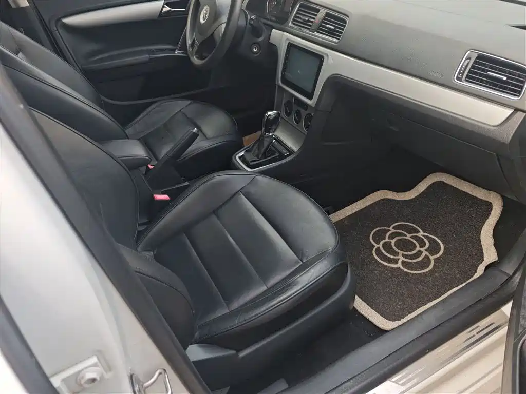 Volkswagen Gran Lavida 2015 — фото 25