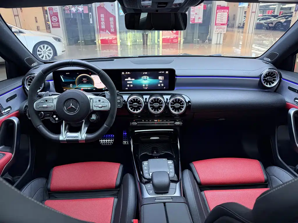 Mercedes-Benz A-Class AMG 2021 — фото 11