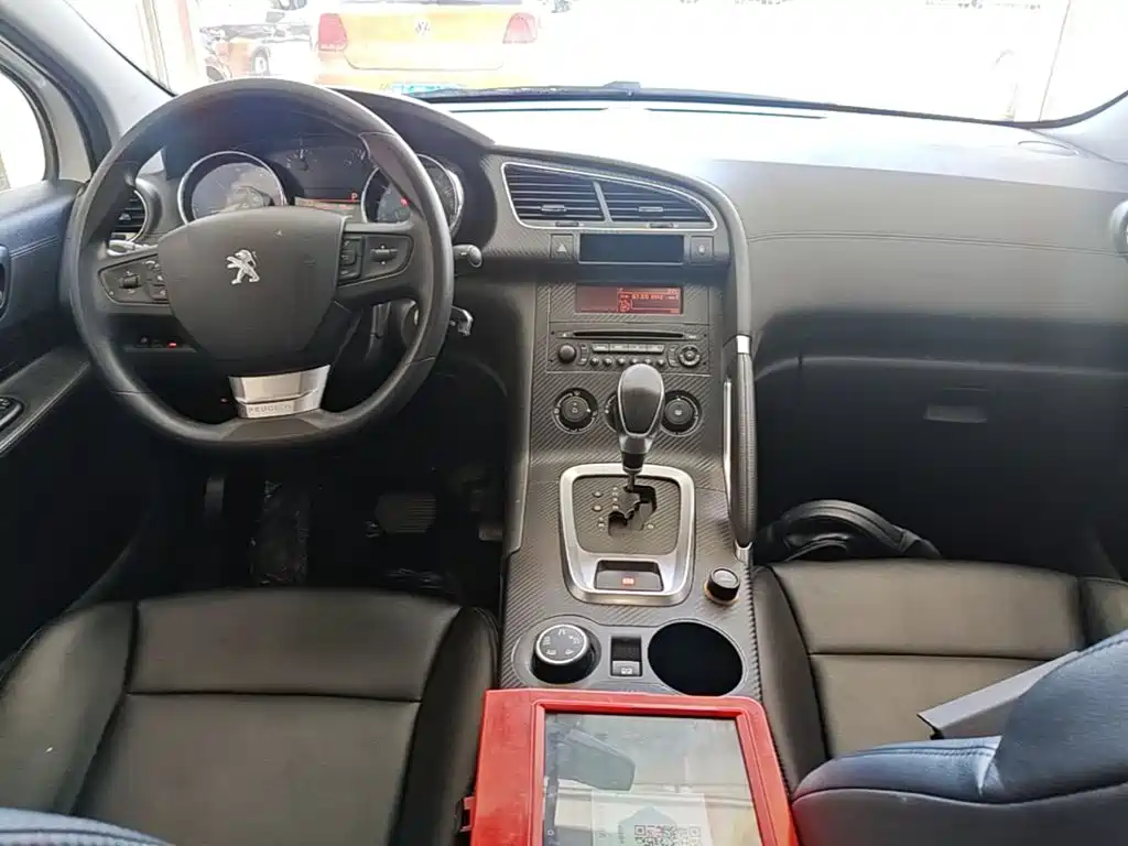 Peugeot 3008 2016 — фото 10