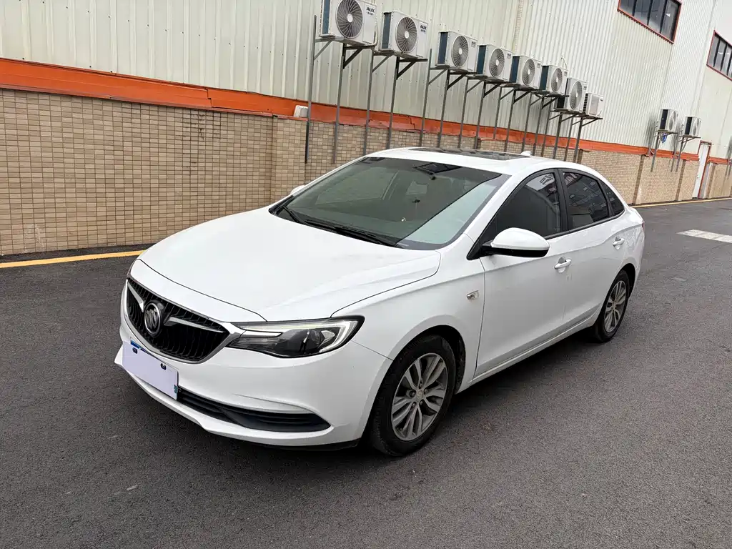 Buick Excelle 2019 — фото 1