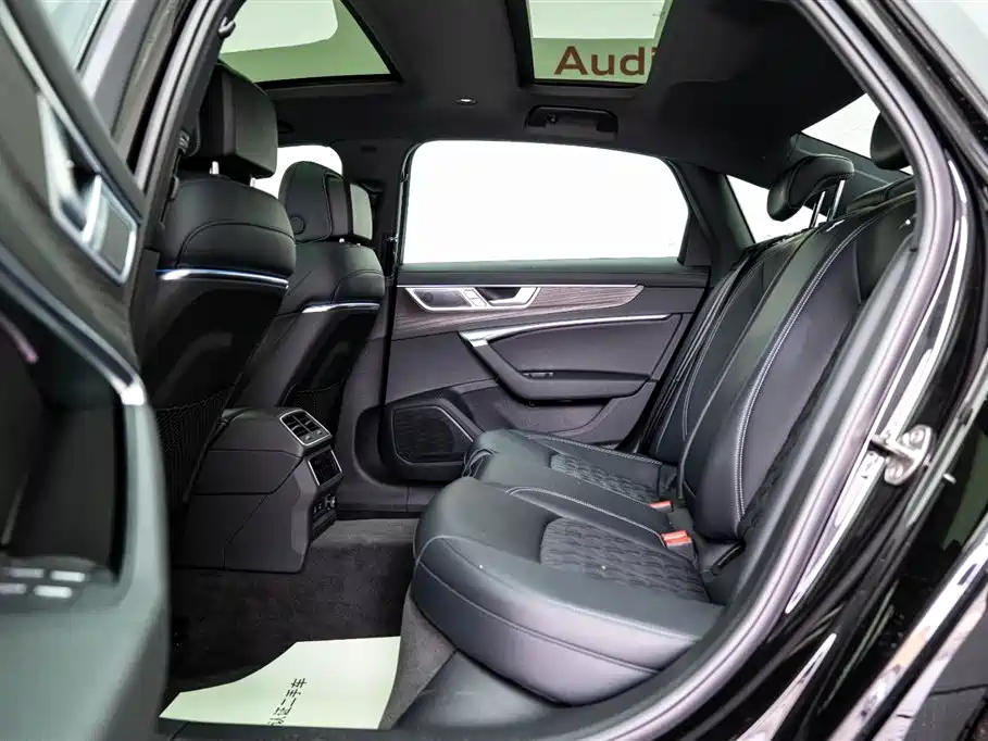 Audi A6L 2025 — фото 10