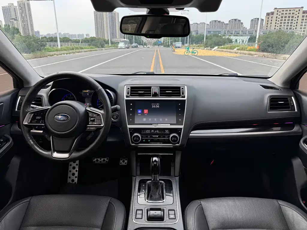 Subaru Outback 2018 — фото 24