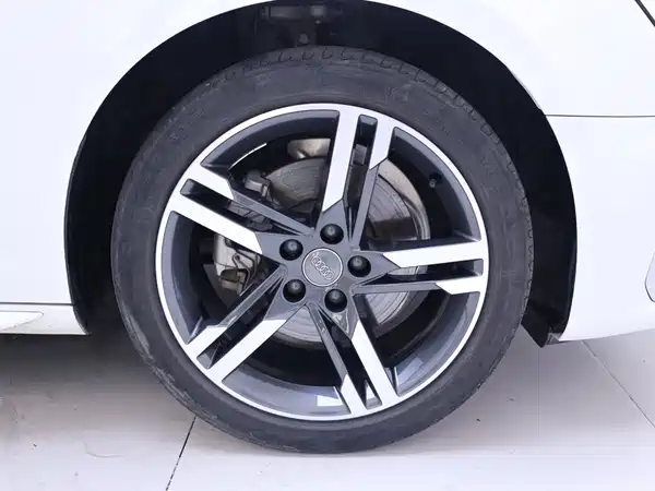 Audi A4L 2022