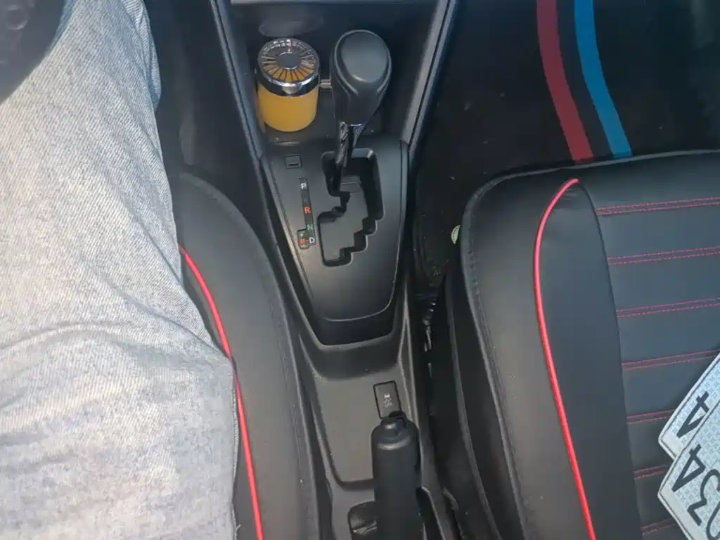 Toyota Yaris L 2020 — фото 14