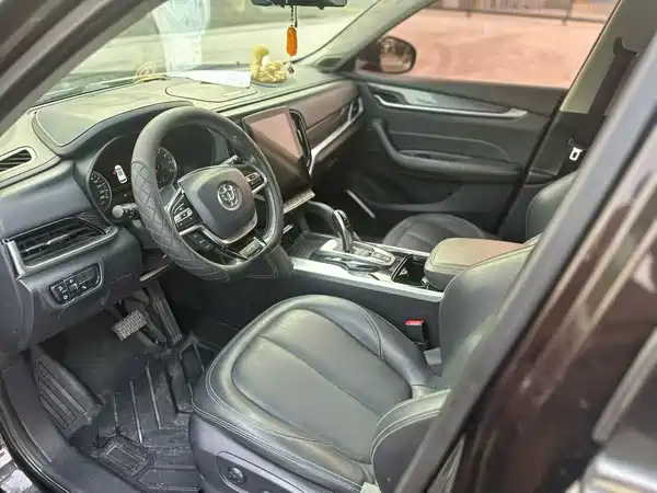 Brilliance V7 2018