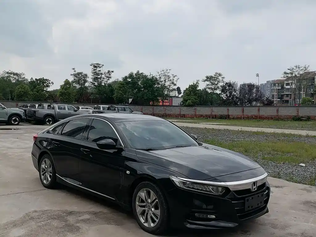 Honda Accord 2018 — фото 3