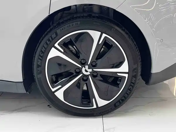 NIO ET5T 2025
