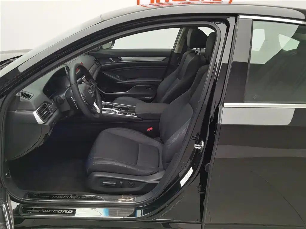 Honda Accord 2023 — фото 10
