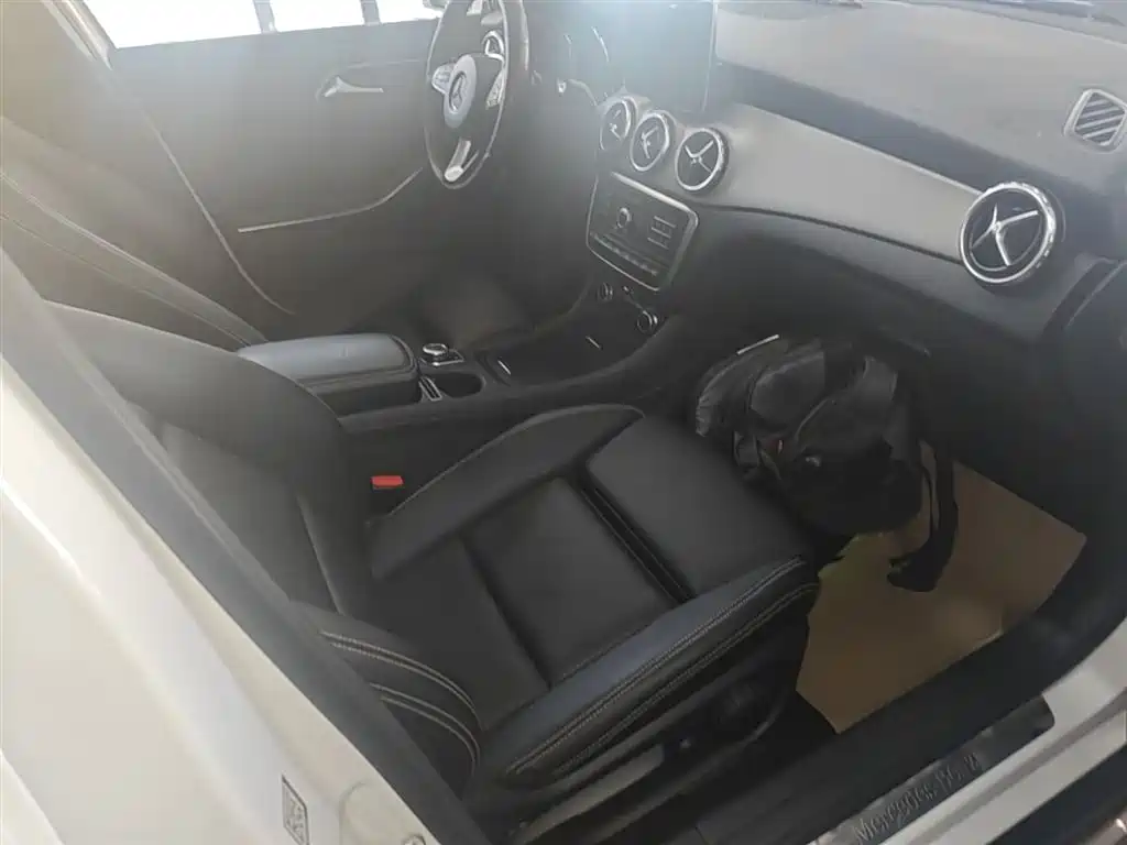 Mercedes-Benz GLA 2016 — фото 25