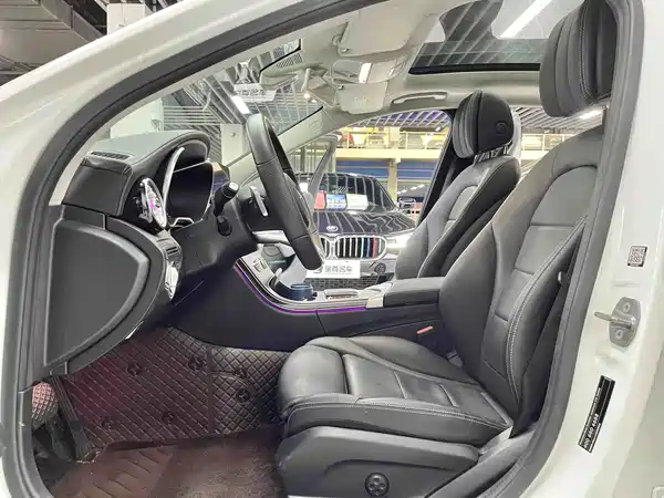 Mercedes-Benz C-Class 2020
