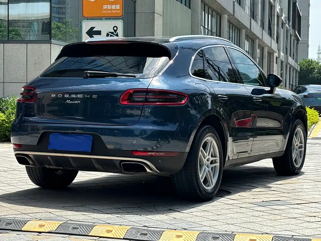 Porsche Macan 2015 — фото 6