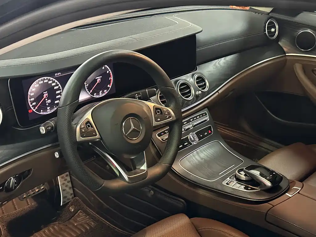 Mercedes-Benz E-Class 2018 — фото 9
