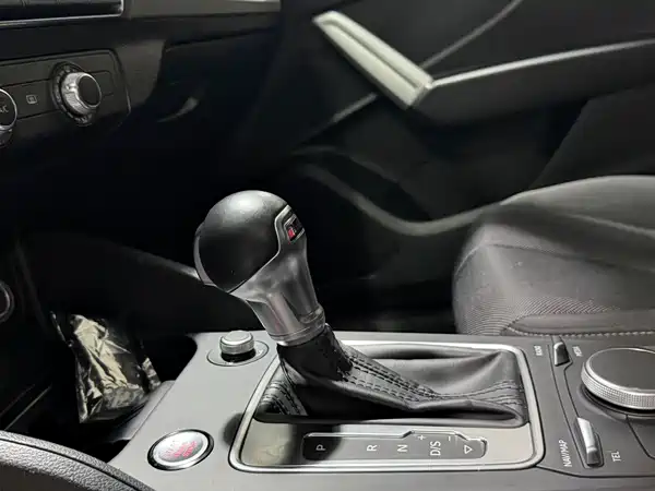 Audi Q2L 2020