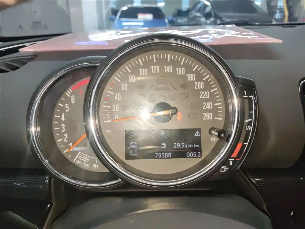 MINI Clubman 2019 — фото 12